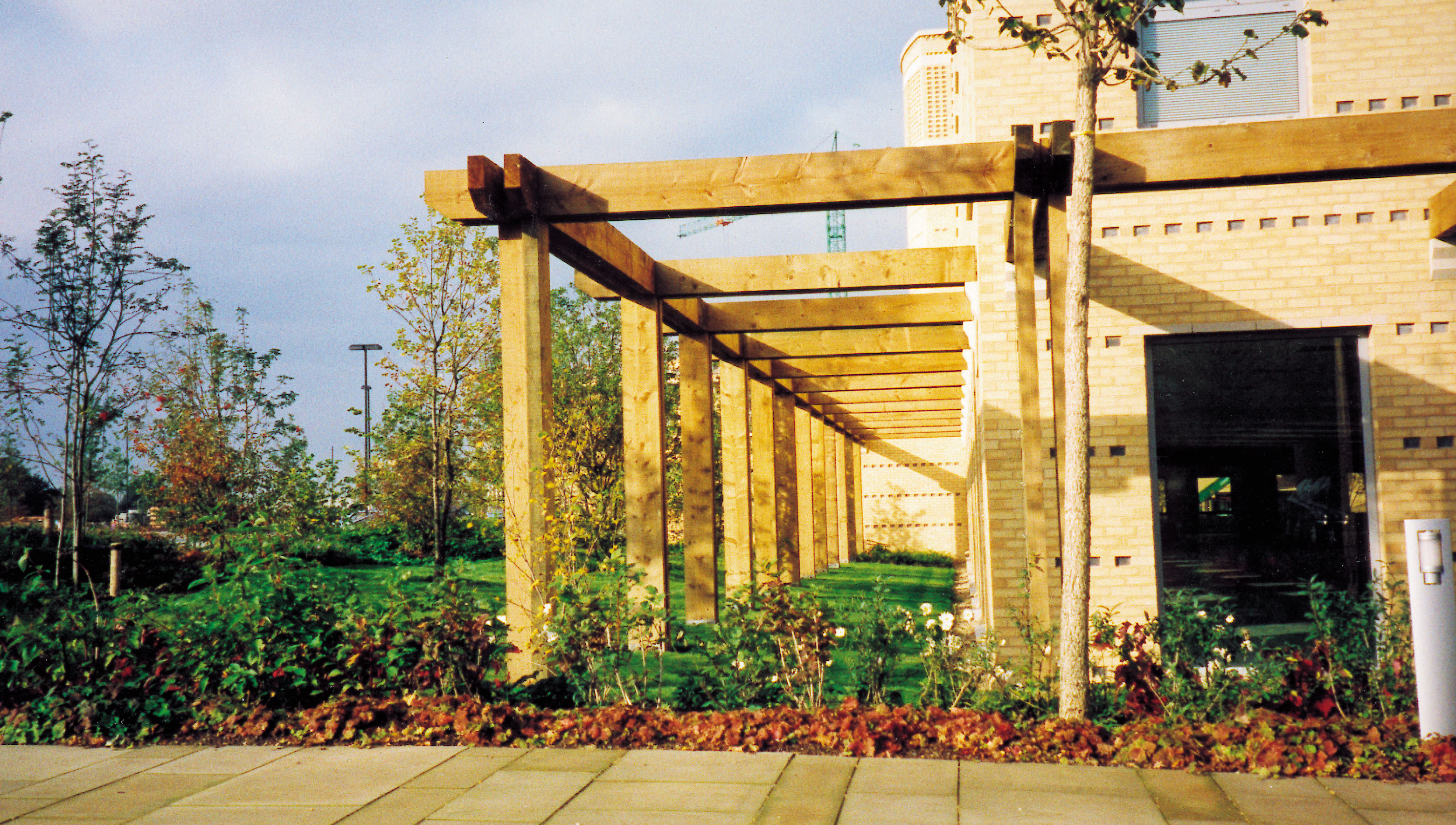 Thames Valley Park; Pergola